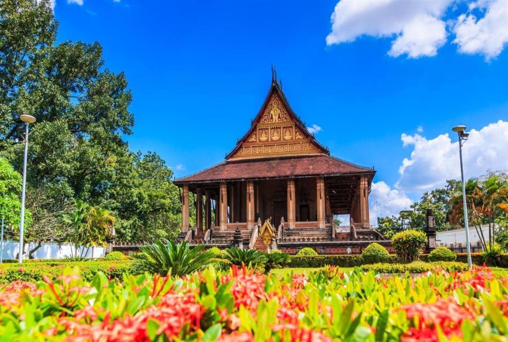 Dhavara Boutique Hotel Vientiane Exteriör bild