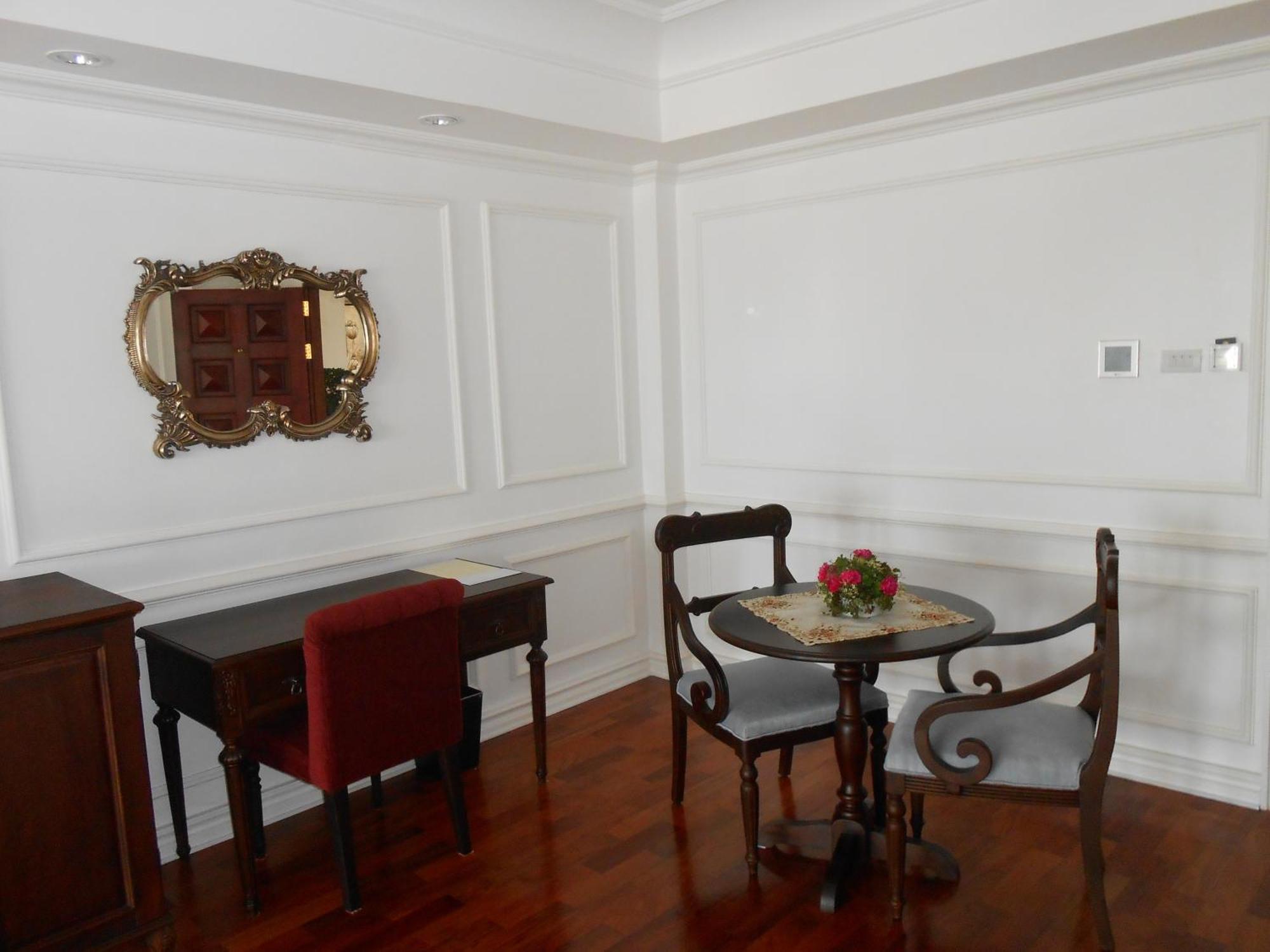 Dhavara Boutique Hotel Vientiane Exteriör bild