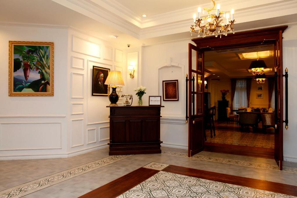 Dhavara Boutique Hotel Vientiane Exteriör bild
