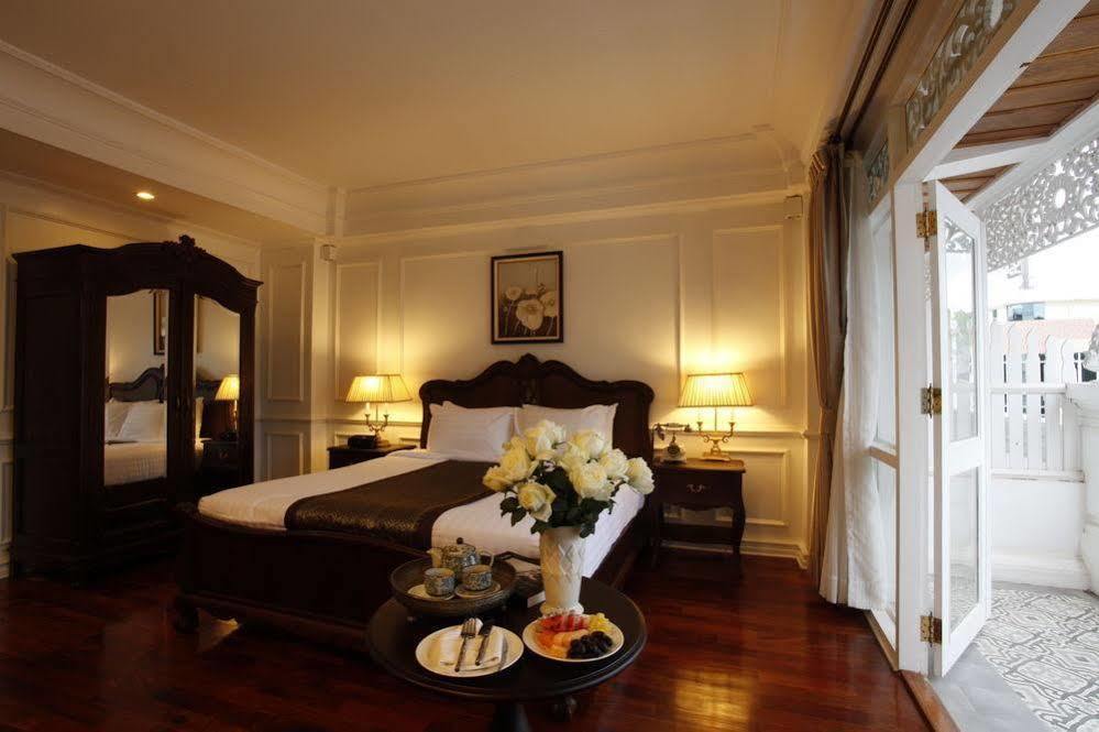 Dhavara Boutique Hotel Vientiane Exteriör bild